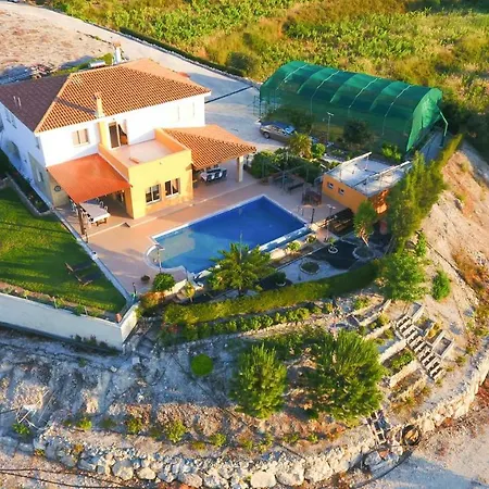 Villa Mouttali, Beautiful Secluded With Private Pool And Sports Area