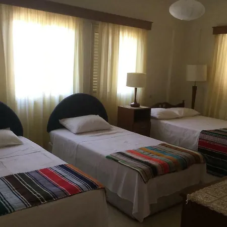 Mouttali, Beautiful Secluded With Private Pool And Sports Area *