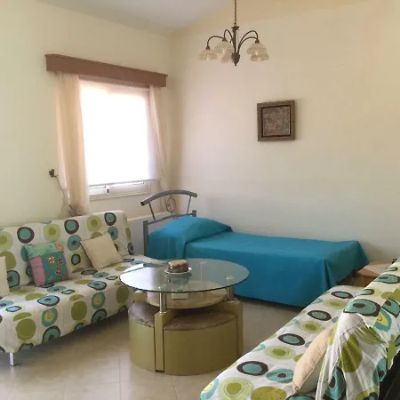 Mouttali, Beautiful Secluded With Private Pool And Sports Area Villa *